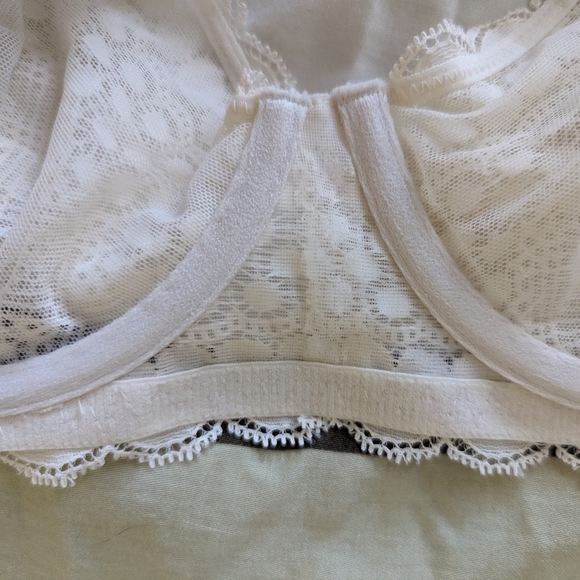 BNWOT Etam Paris white lace bra - Picture 5 of 6